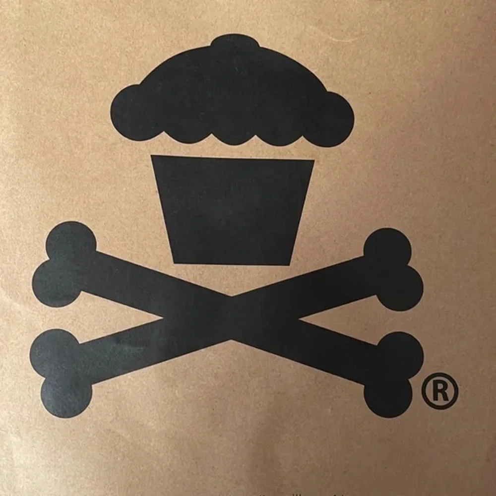 Johnny Cupcakes nwt johnny